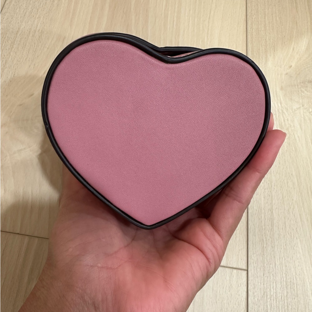 (NWT) Coach Heart Trinket Box In Signature Canvas With Heart Petal Print - Picture 2 of 6